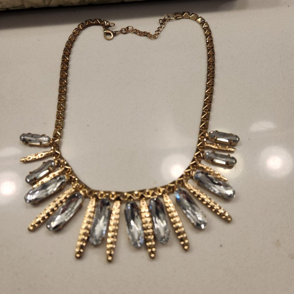 Chunky statement necklace